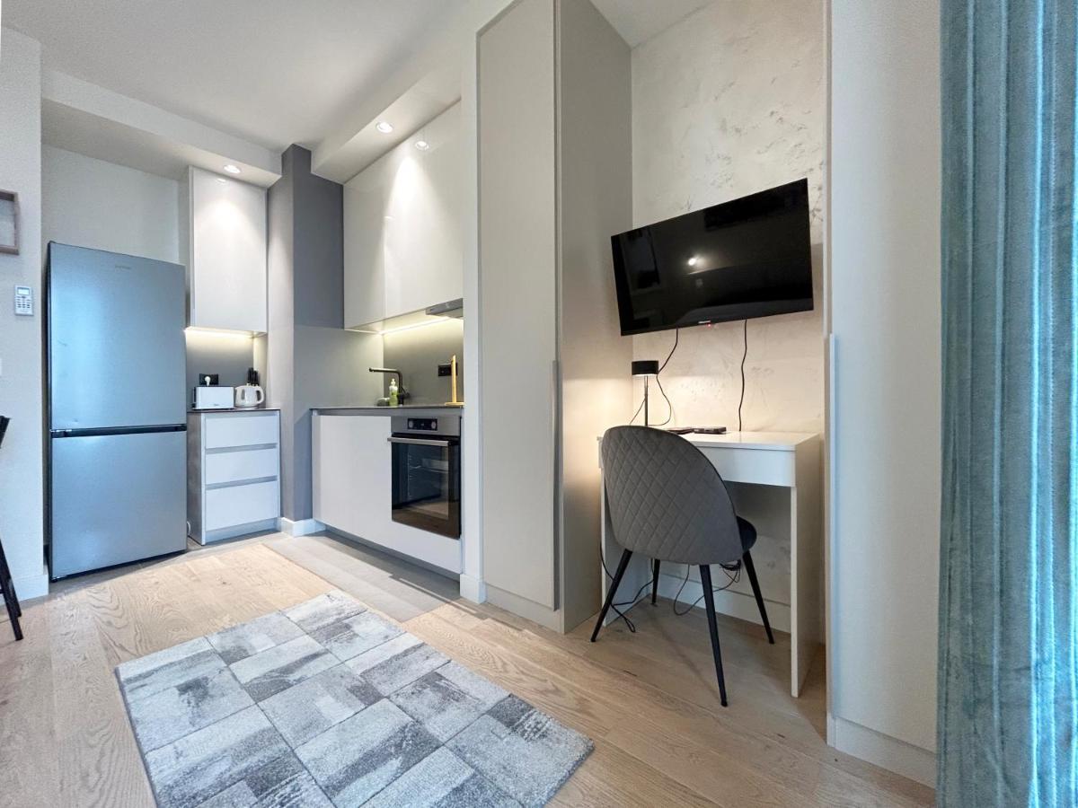 Waterfront Luxury Suites Βελιγράδι Εξωτερικό φωτογραφία