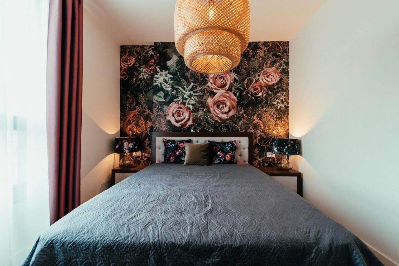 Waterfront Luxury Suites Βελιγράδι Εξωτερικό φωτογραφία