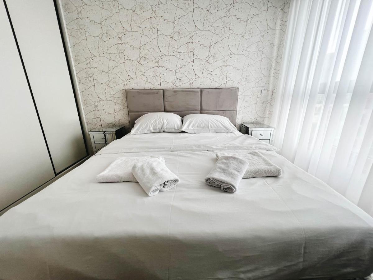 Waterfront Luxury Suites Βελιγράδι Εξωτερικό φωτογραφία